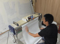 オガファーザーの壁で明るい和室に